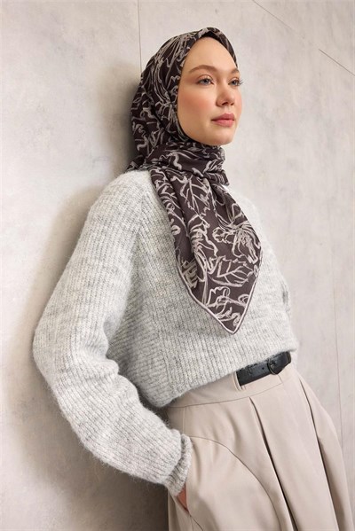 Pamuk Polyester Soft Eşarp Siyah Lilium Desenli Kaymaz Dokulu 90x90