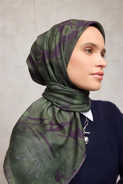Pamuk Polyester Soft Eşarp Yaprak Desen Koyu Yeşil 90x90