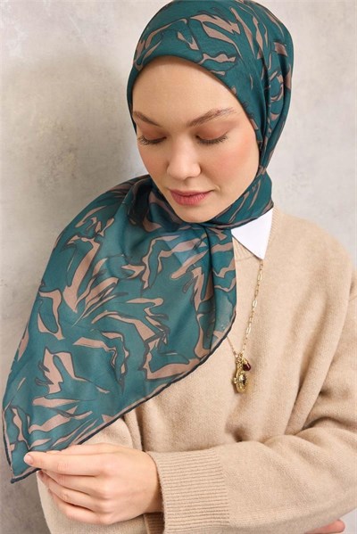Pamuk Polyester Soft Eşarp Zümrüt Yeşili Soyut Desenli Tok Duruşlu 90x90