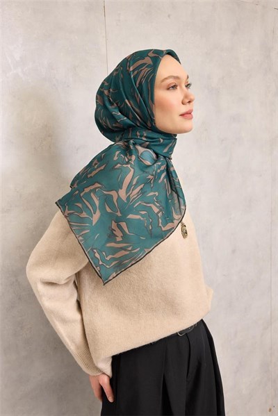 Pamuk Polyester Soft Eşarp Zümrüt Yeşili Soyut Desenli Tok Duruşlu 90x90
