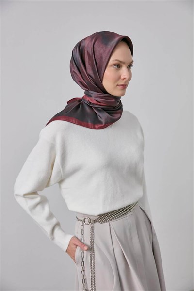 Polyester Karışımlı Shiny Eşarp Kırmızı Etnik Desenli Parlak Dokulu 90x90