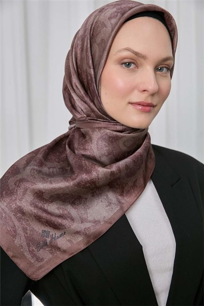 Polyester Karışımlı Shiny Eşarp Sütlü Kahve Etnik Desenli Parlak Dokulu 90x90