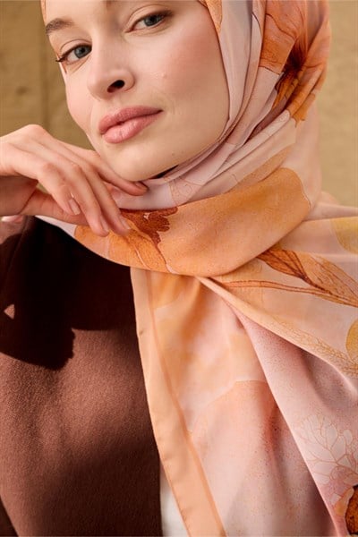 Polyester Velina Şal Pudra-Yavruağzı-Gold Desenli Parlak Dokulu Hafif 190x70