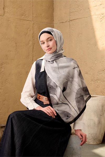 Polyester Velina Şal Siyah-Gri-Gümüş Desenli Parlak Dokulu Hafif 190x70