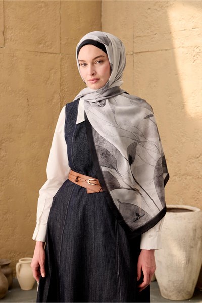 Polyester Velina Şal Siyah-Gri-Gümüş Desenli Parlak Dokulu Hafif 190x70