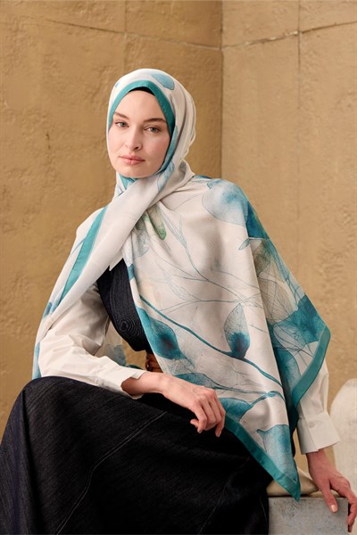Polyester Velina Şal Turkuaz-Beyaz Desenli Parlak Dokulu Hafif 190x70