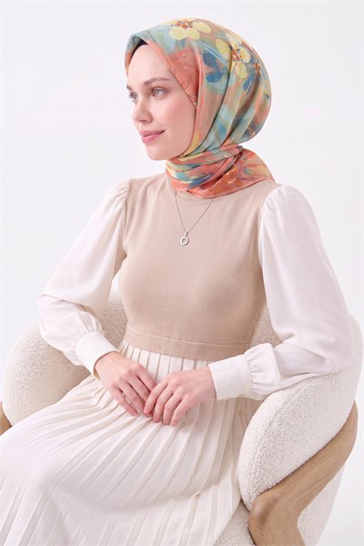 Soft Eşarp Flower Yavruağzı