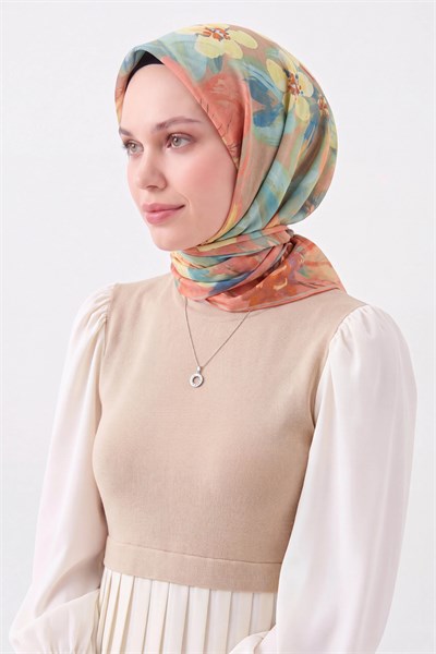 Soft Eşarp Flower Yavruağzı