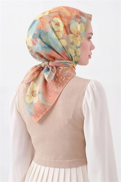 Soft Eşarp Flower Yavruağzı