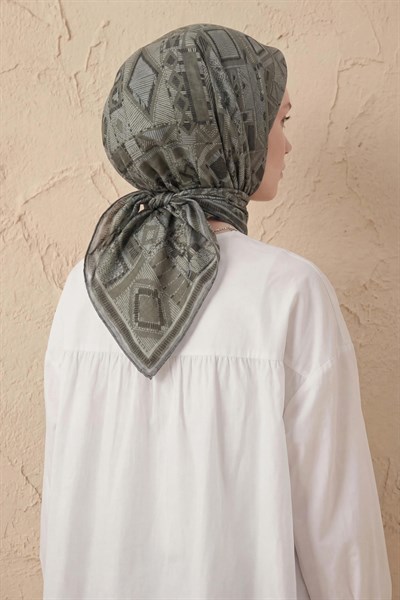 Soft Eşarp Geometrik Desen Eğrelti Yeşili 90x90