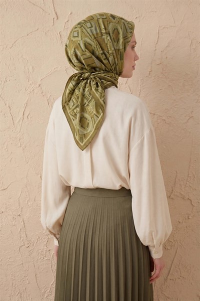 Soft Eşarp Geometrik Desen Fıstık Yeşili 90x90