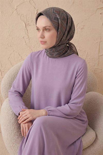 Soft Eşarp Geometrik Desen Koyu Gri 90x90