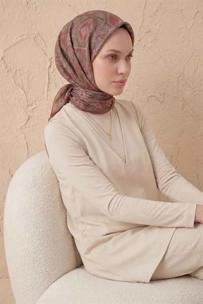 Soft Eşarp Geometrik Desen Küf Yeşili 90x90