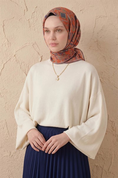 Soft Eşarp Geometrik Desen Narçiçeği 90x90