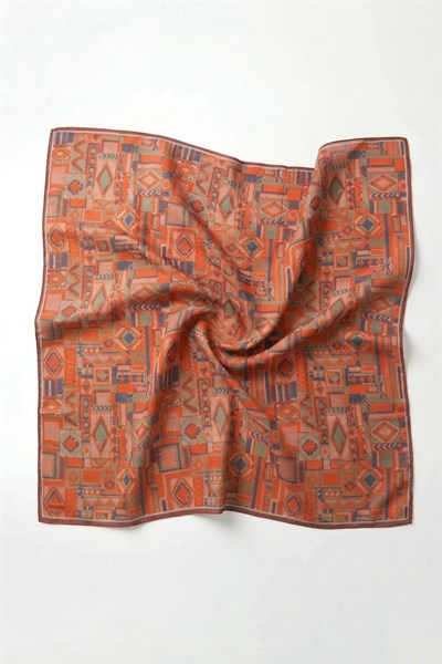 Soft Eşarp Geometrik Desen Narçiçeği 90x90