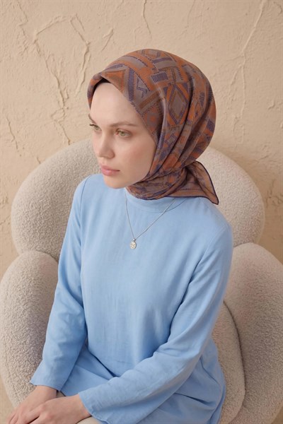 Soft Eşarp Geometrik Desen Pudra Vizon 90x90