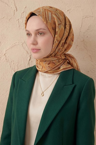 Soft Eşarp Geometrik Desen Soluk Turuncu 90x90