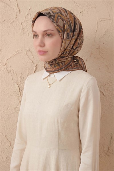 Soft Eşarp Geometrik Desen Vizon 90x90