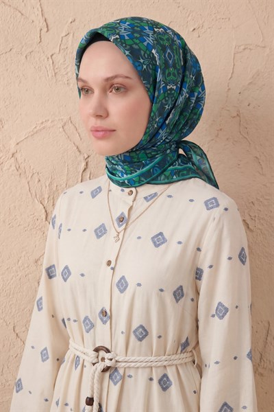 Soft Eşarp Geometrik Zümrüt Yeşili 90x90