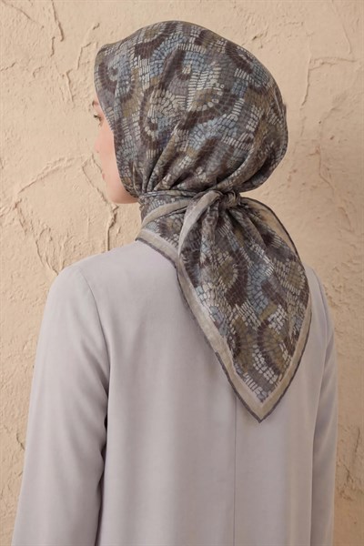 Soft Eşarp Melodi Desen Açık Füme 90x90