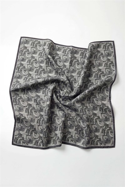 Soft Eşarp Melodi Desen Siyah 90x90