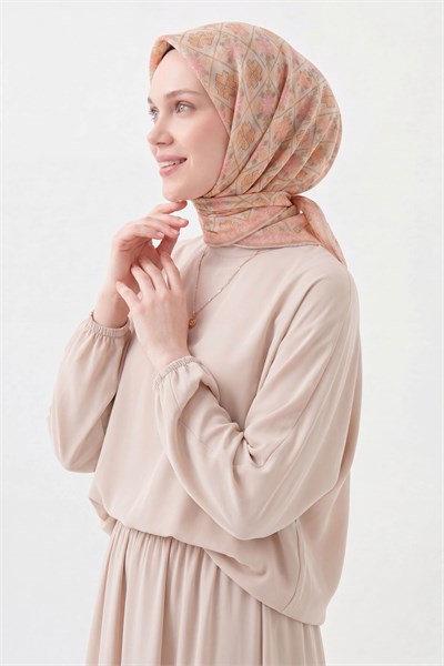 Soft Eşarp Minimal Motif Açık Bej