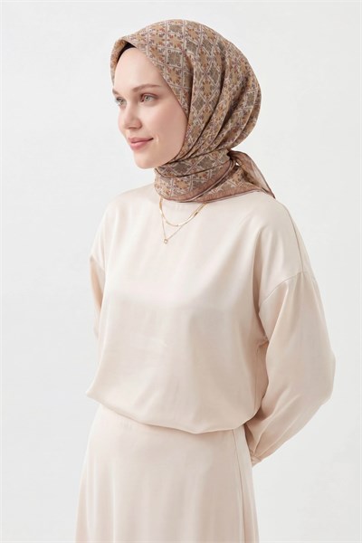 Soft Eşarp Minimal Motif Gri