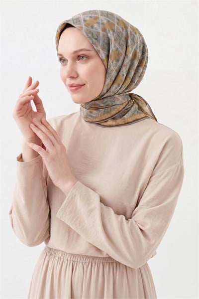 Soft Eşarp Minimal Motif Gümüş