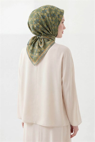 Soft Eşarp Minimal Motif Yeşil