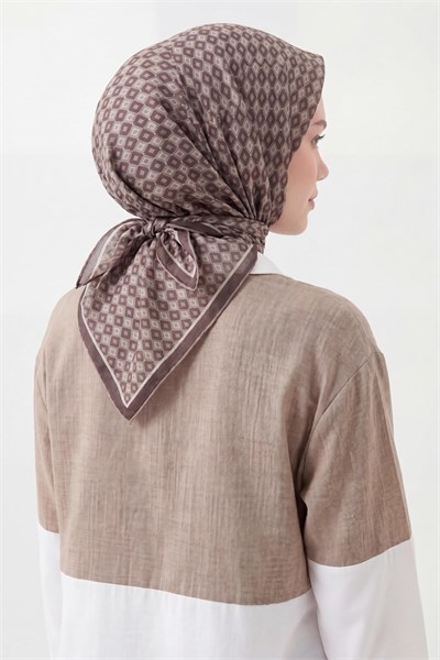 Soft Eşarp Retro Geometrik Koyu Vizon