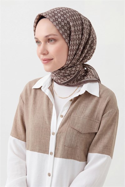 Soft Eşarp Retro Geometrik Koyu Vizon