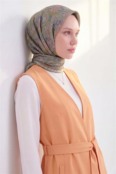 Soft Eşarp Rûmi Çimen Yeşili 90x90