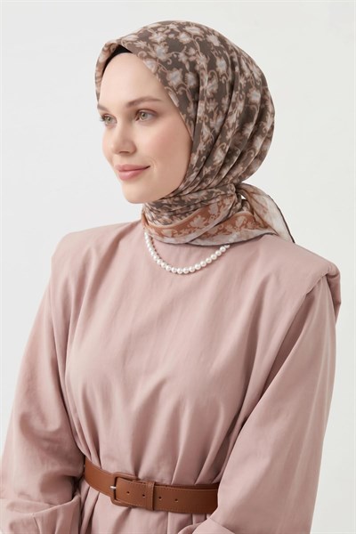 Soft Eşarp Yaprak Desen Mocha Mousse 90x90