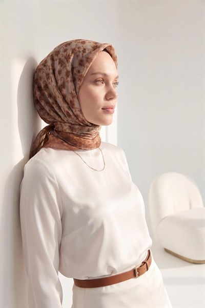 Soft Eşarp Yaprak Desen Taş 90x90