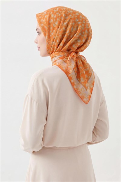 Soft Eşarp Yaprak Desen Turuncu 90x90