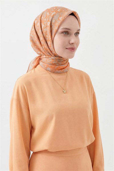 Soft Eşarp Yaprak Desen Yavruağzı 90x90
