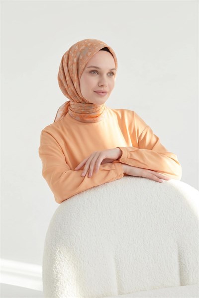 Soft Eşarp Yaprak Desen Yavruağzı 90x90