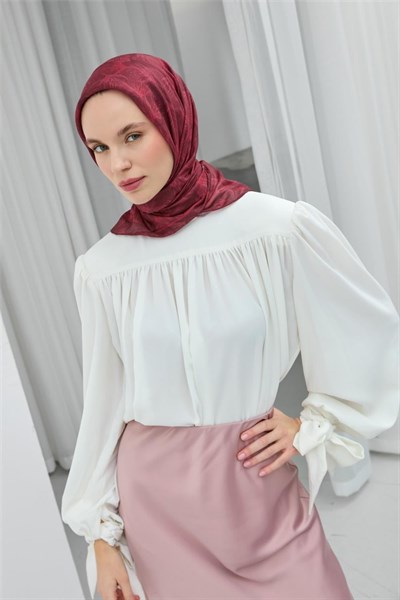 Soft Pamuk Eşarp Çilek Kırmızısı Yaprak Desenli Hafif Tok Duruşlu 90x90