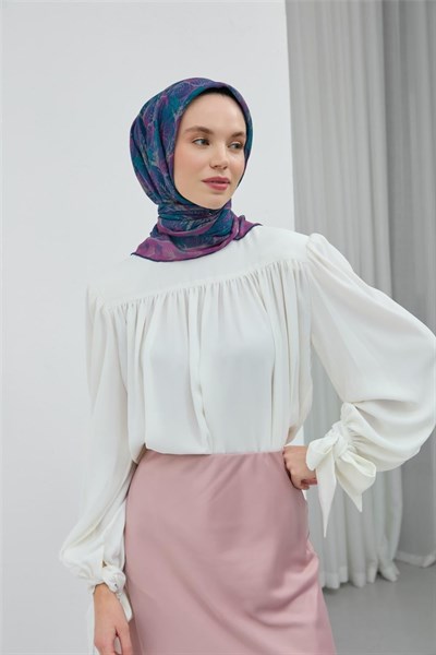 Soft Pamuk Eşarp Gece Mavisi Yaprak Desenli Hafif Tok Duruşlu 90x90