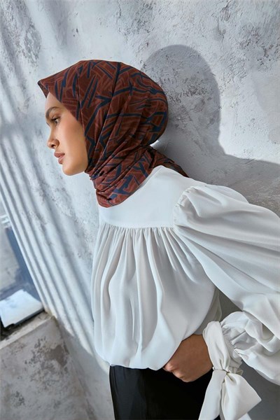 Soft Pamuk Eşarp Kızıl Kahve Lacivert Taba Geometrik Desenli Hafif Dokulu 90x90