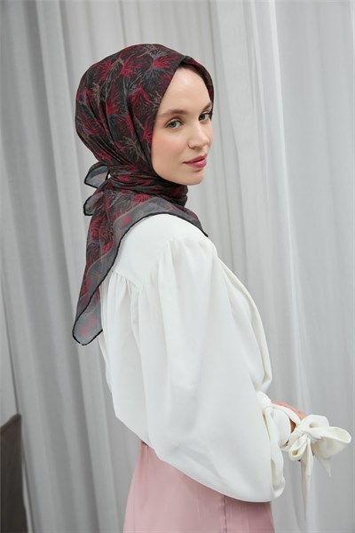 Soft Pamuk Eşarp Siyah Yaprak Desenli Hafif Tok Duruşlu 90x90