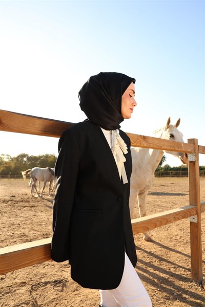 Sura İpek Eşarp Siyah Düz Renk Tok Duruşlu 90x90