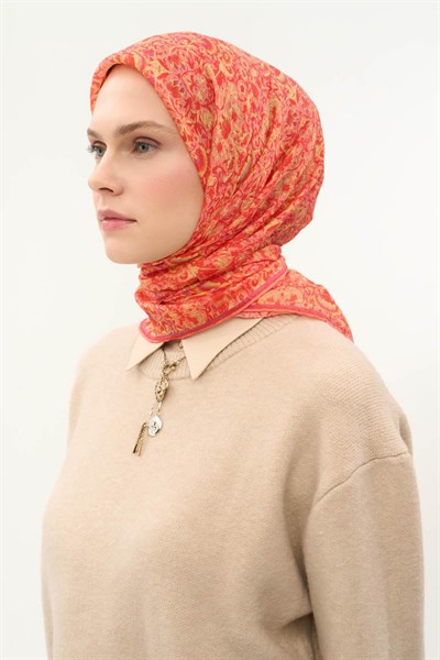 Tencel Monare Eşarp Saray Baharı Desen Yavruağzı 90X90