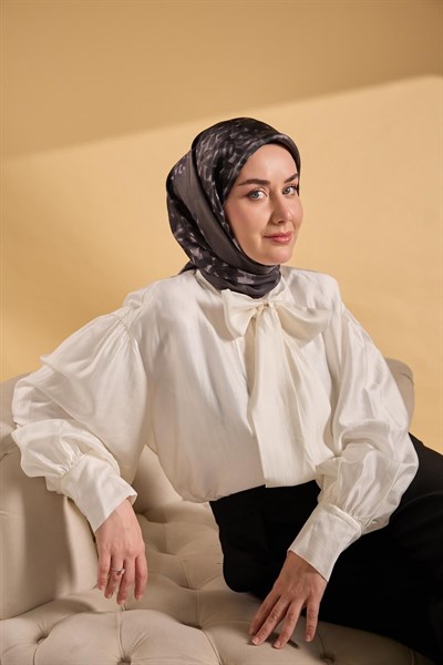 Twill İpek Bloom Eşarp Siyah 90x90