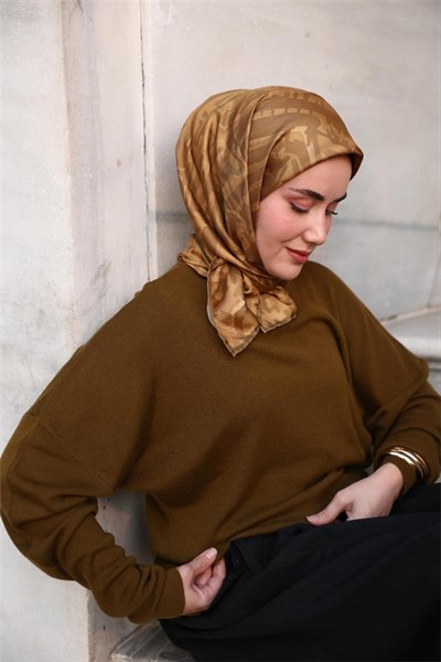 Twill İpek Eşarp Asit–Yağ Yeşili–Haki Desenli Tok Duruşlu 90x90