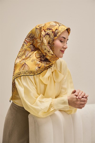 Twill İpek Eşarp Büyük Çiçek Gold 90x90