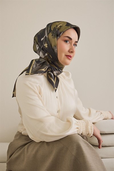 Twill İpek Eşarp Çiçek Desen Koyu Yeşil 90x90