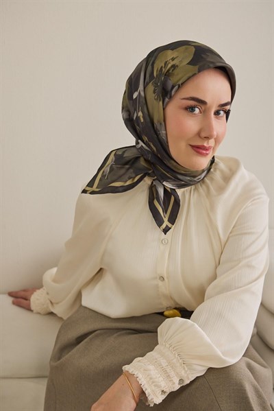 Twill İpek Eşarp Çiçek Desen Koyu Yeşil 90x90