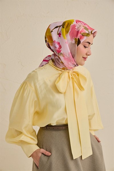 Twill İpek Eşarp Çiçek Desen Pudra Pembe 90x90