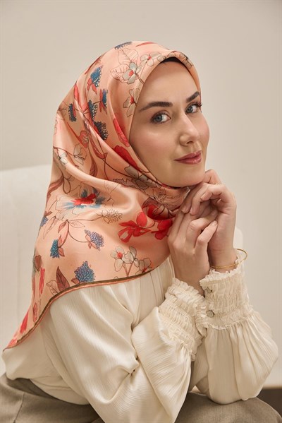 Twill İpek Eşarp Çiçek Rüyası Pudra 90x90